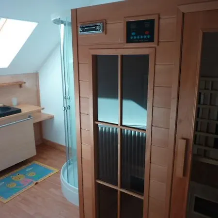 Les Du Vieux Frene Nyaraló *