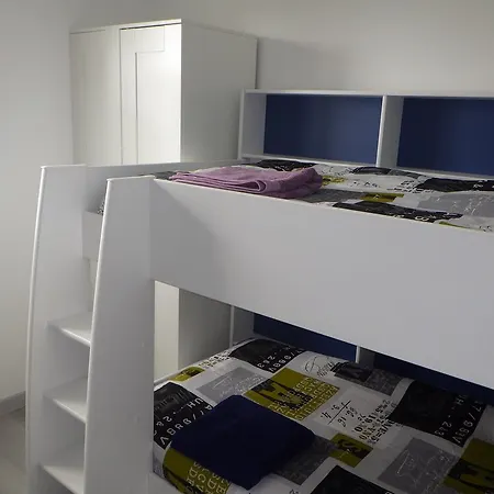 Les Du Vieux Frene Longavesnes